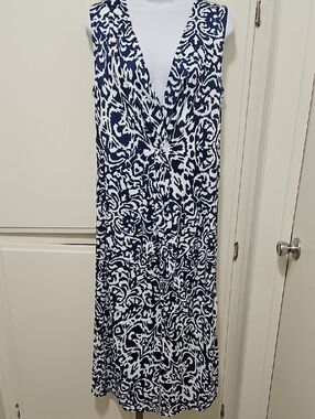 Navy & White Printed V-Neck Knot Front Dress